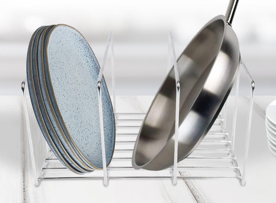 Organizador de cocina ESENEA con platos y sartén colocados